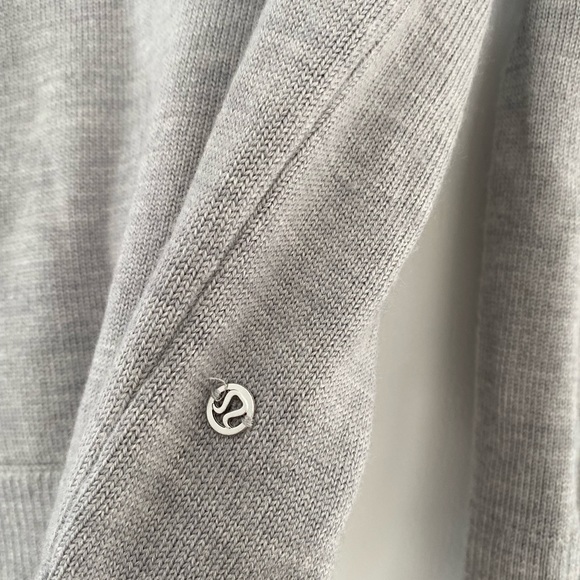 Lululemon Cashmere Blend Wide Sleeve Mock Neck Sweater - Picture 3 of 3